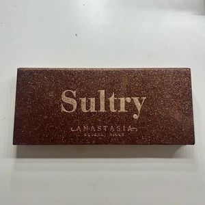 COPY - Anastasia Beverly Hills Sultry Palette